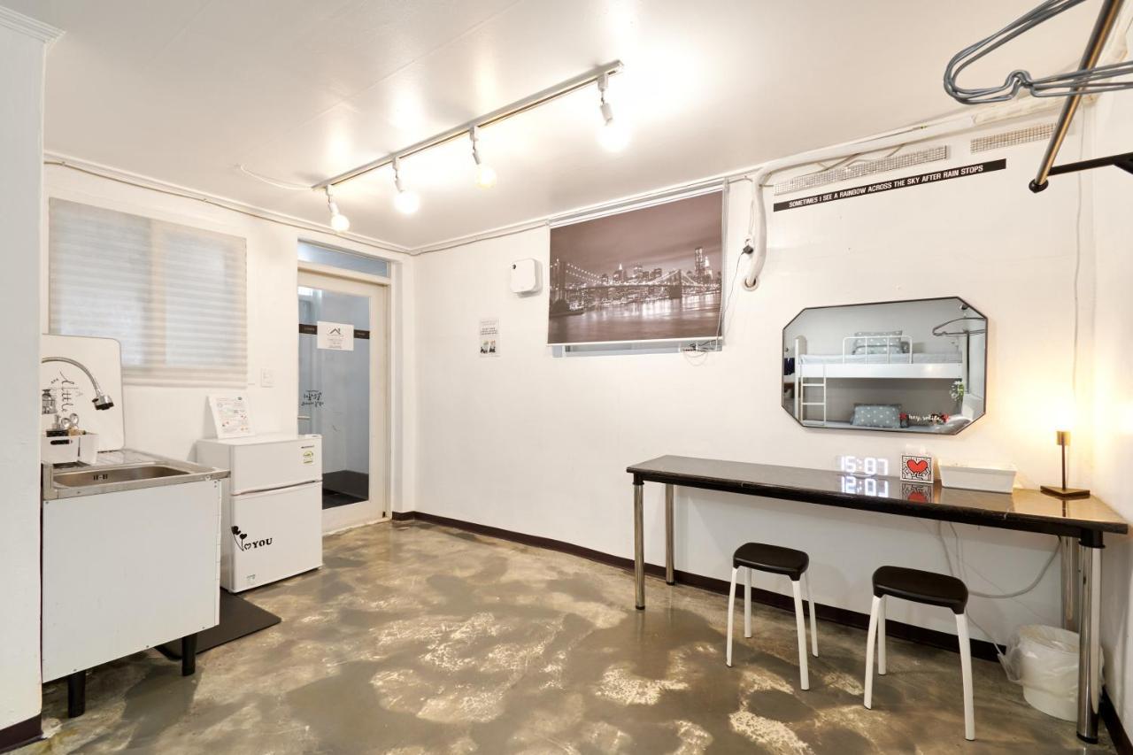 Jun Guesthouse Seul Zewnętrze zdjęcie