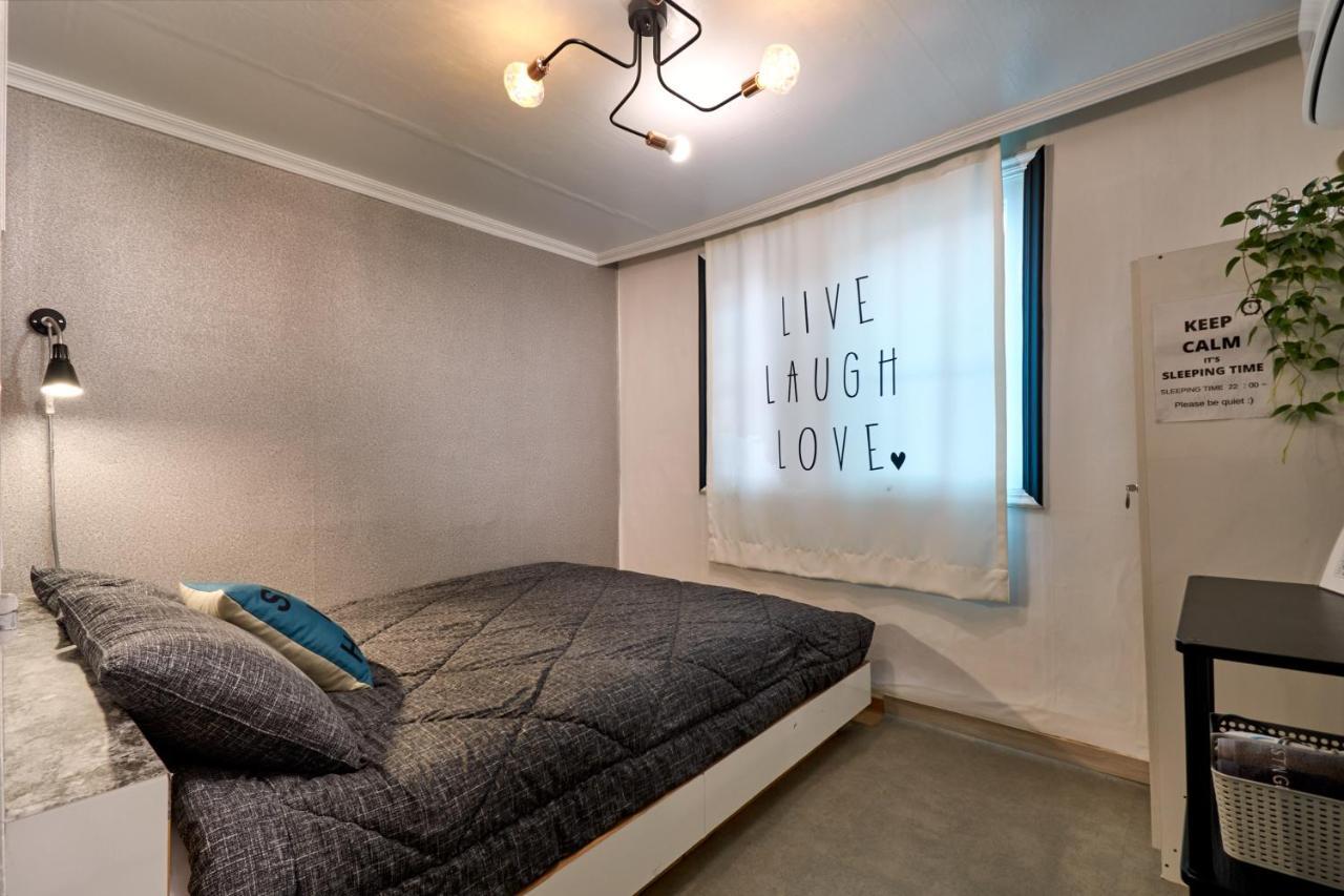 Jun Guesthouse Seul Zewnętrze zdjęcie