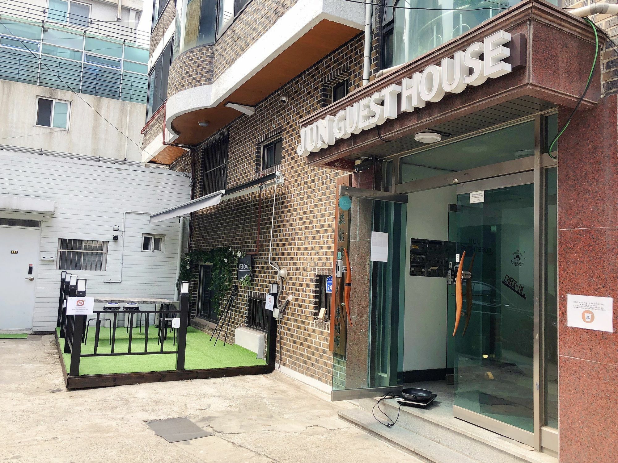 Jun Guesthouse Seul Zewnętrze zdjęcie